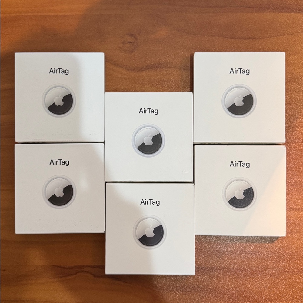 Apple AirTags Pack of 6 * EMPTY BOXES ONLY *